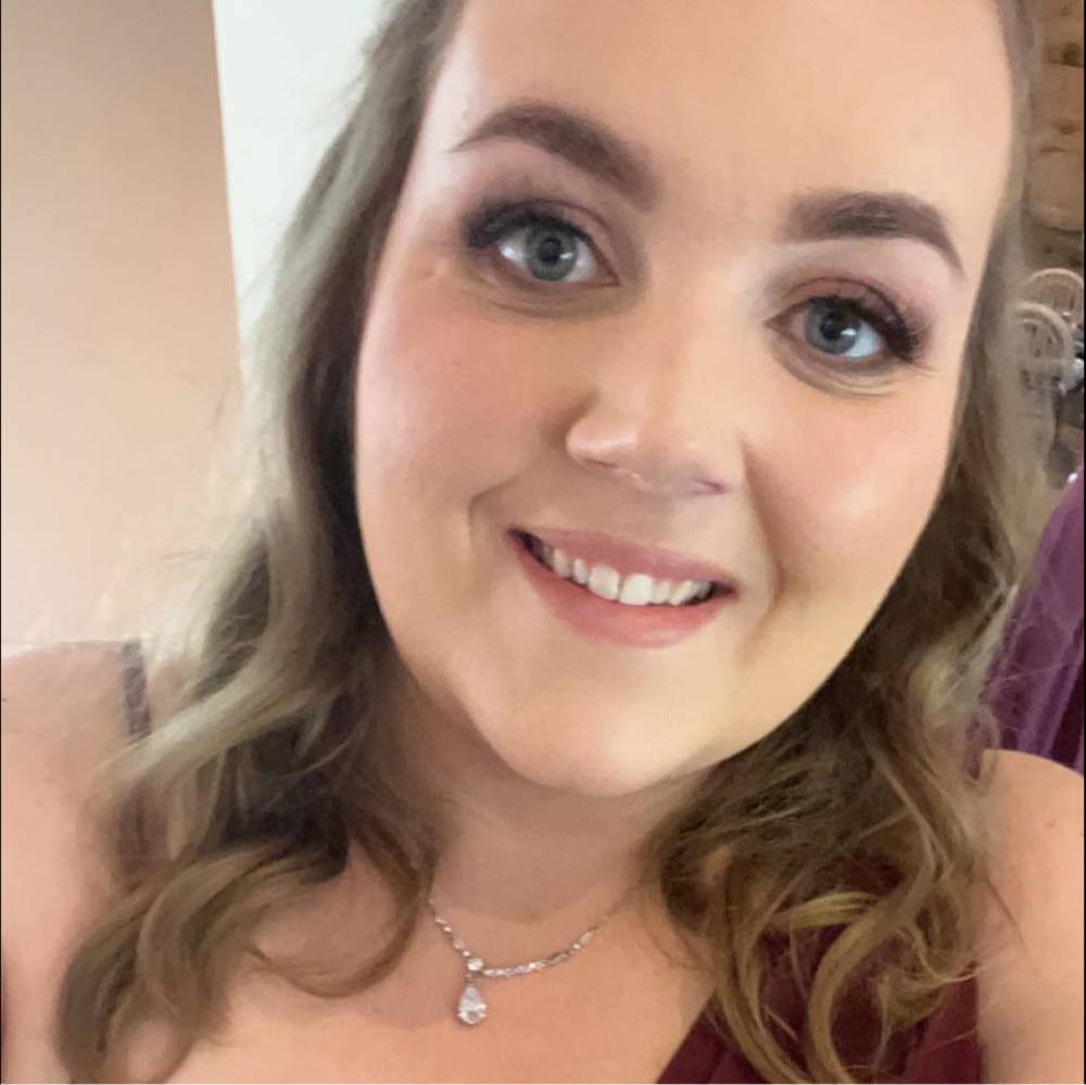 Meet your Posher, Carrie